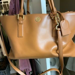 Tory burch
